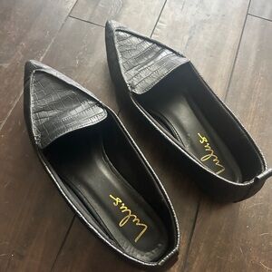 Lulu Black Croc-Embossed Women's Flats
